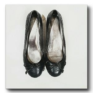Coach Pumps with Logo Embroidery